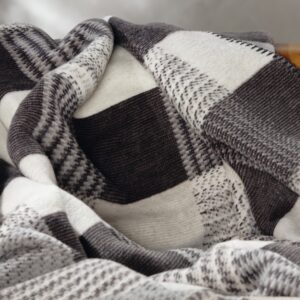 Sofablanket 828736.jpg